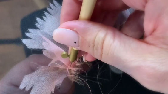 Lesson 2c – Volumetric Carnation with the Lunéville Hook